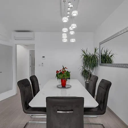 Apartman Luxury Sea View Sunrise With Free Parking Makarska