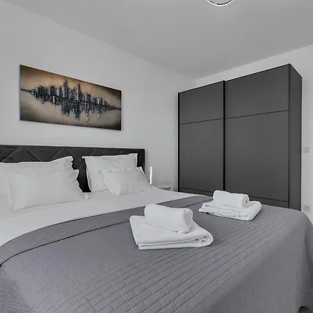 Luxury Sea View Sunrise With Free Parking Makarska