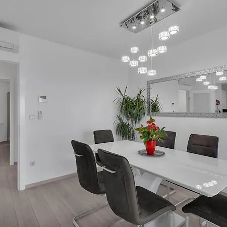 Apartman Luxury Sea View Sunrise With Free Parking